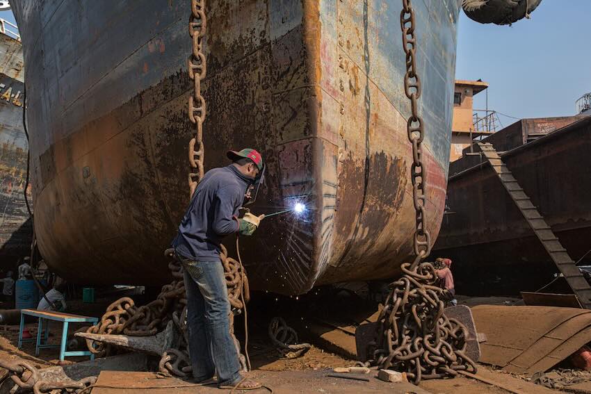 New antifouling regulations: what shipyards need to know in 2025 about Finsulate